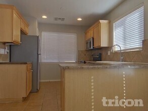 25841 W Valley View Dr in Buckeye, AZ - Building Photo - Building Photo