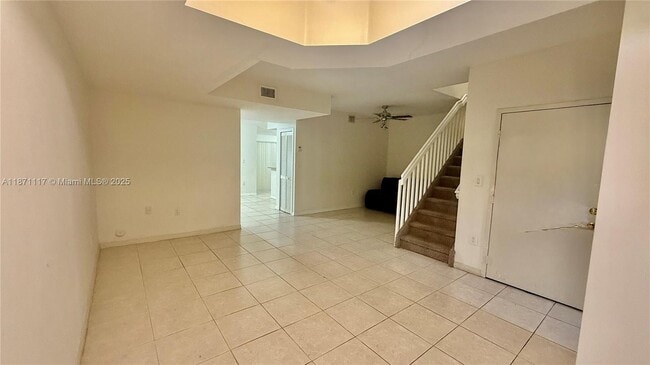 10150 SW 88th St in Miami, FL - Foto de edificio - Building Photo