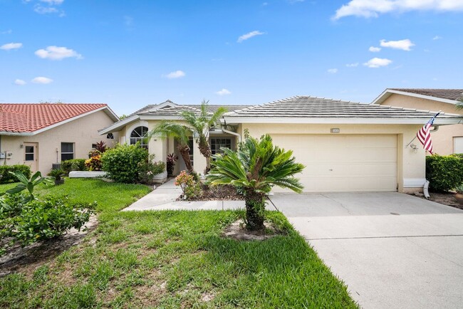 181 St James Way in Naples, FL - Building Photo - Building Photo