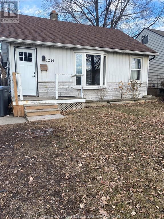 property at 1214 Labadie Rd