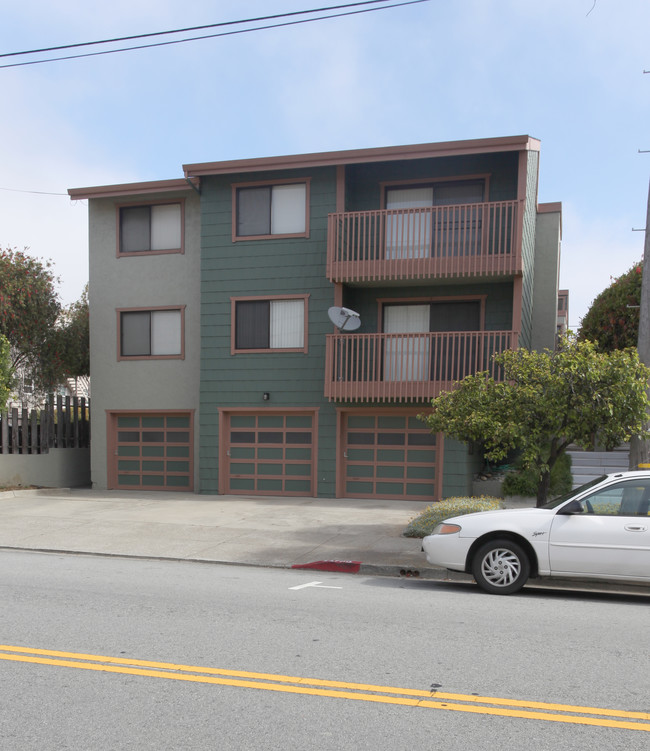 466 Miller Ave in South San Francisco, CA - Foto de edificio - Building Photo