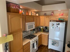 1205 Simms Ave in Henderson, NV - Building Photo - Building Photo