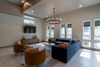 The Residences at Enso in Jacksonville, FL - Building Photo - Interior Photo
