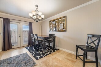 1038 Tam O Shanter in Las Vegas, NV - Building Photo - Building Photo