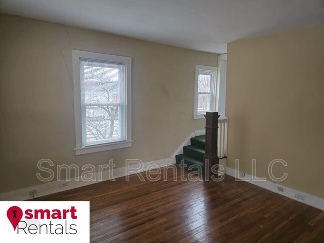 2311 S Big Bend Blvd in Maplewood, MO - Building Photo - Building Photo