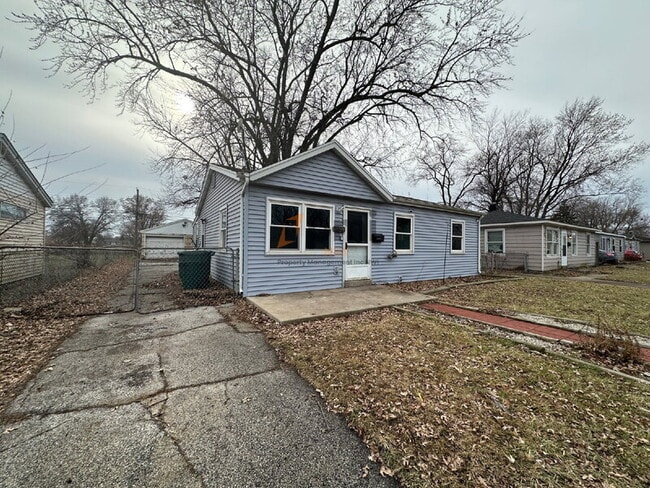 property at 3340 Kenwood St
