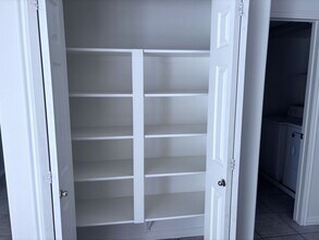 1301 W Indian Hills Dr in Saint George, UT - Foto de edificio - Building Photo