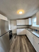 1906 E 55th St in Kansas City, MO - Building Photo - Building Photo