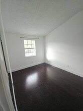 2925 Belmont Ln in Hollywood, FL - Building Photo - Building Photo