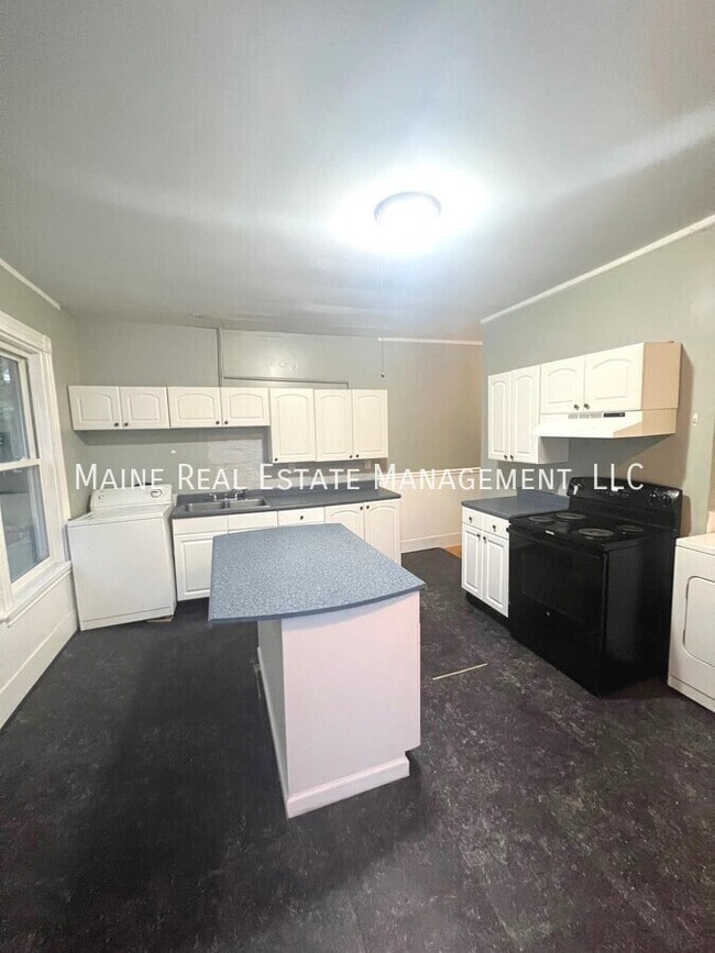 property at 6 5th St