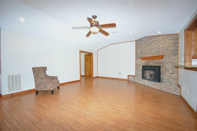 12021 FM 1994 Rd in Guy, TX - Building Photo - Building Photo