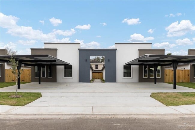 property at 14 Hillside S Ave