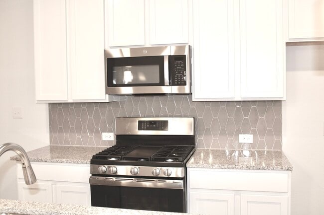 property at 949 Blue Oak Blvd