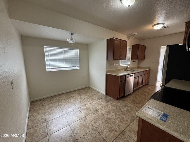 5444 E Pinchot Ave in Phoenix, AZ - Building Photo - Building Photo