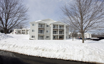 Spring Manor in Portage, MI - Building Photo - Building Photo