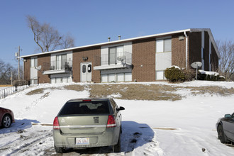 4511 53rd St in Moline, IL - Foto de edificio - Building Photo