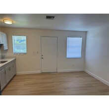 10541 SW 184th St in Cutler Bay, FL - Building Photo - Building Photo