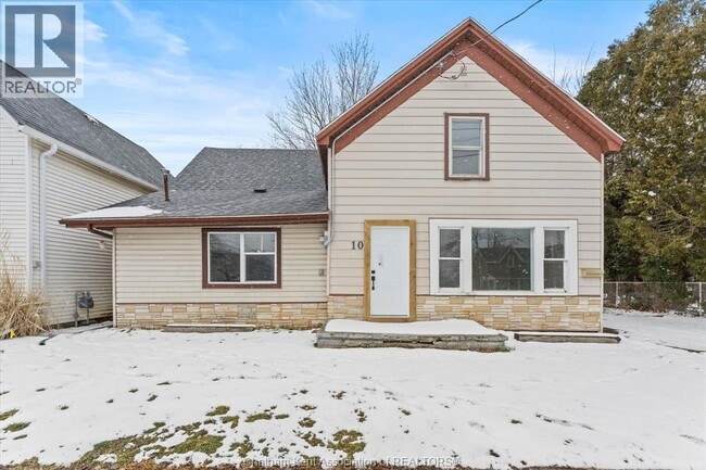 10 Woods St in Chatham, ON - Building Photo - Building Photo