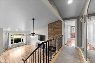 1274 Folkstone Dr in Pittsburgh, PA - Building Photo - Building Photo