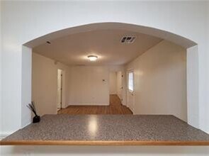 608 Houma Blvd in Metairie, LA - Building Photo - Building Photo