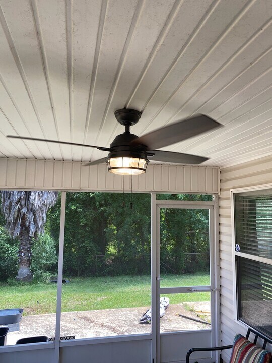 6423 Heronwalk Dr in Gulf Breeze, FL - Foto de edificio