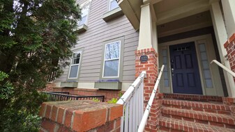 2122 Gorman Grove in Atlanta, GA - Building Photo