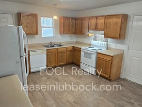 1503 E Queens St in Lubbock, TX - Building Photo - Building Photo
