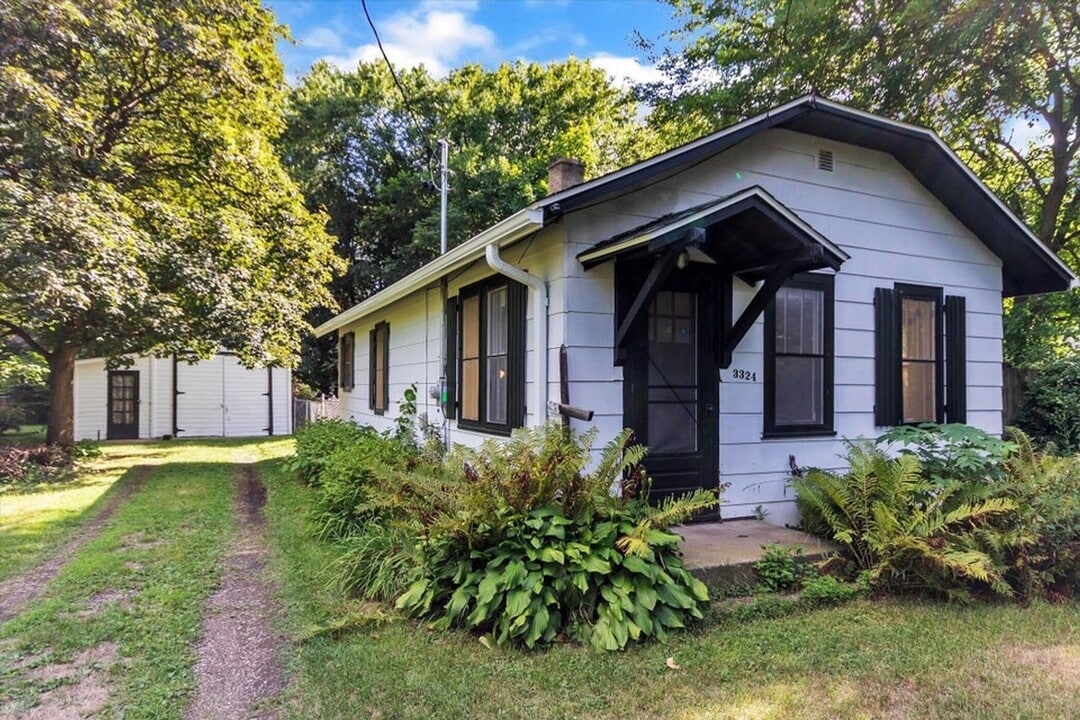 3324 Miami Ave in Kalamazoo, MI - Building Photo
