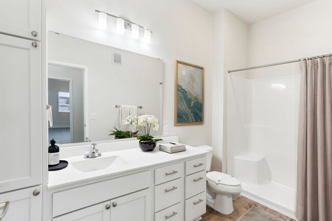 Lake Ridge Apartments