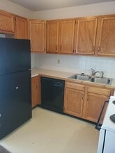 401 N Zachary Dr in Derby, KS - Building Photo - Building Photo