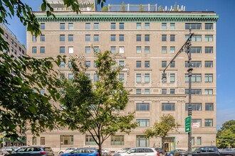 One Prospect Park West in Brooklyn, NY - Foto de edificio - Building Photo