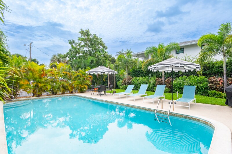 421 49th St in West Palm Beach, FL - Building Photo