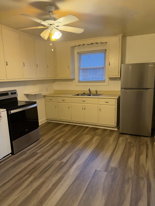 705 Chandler Ave in High Point, NC - Building Photo - Building Photo