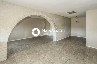 8209 S 24th Way in Phoenix, AZ - Building Photo - Building Photo