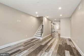 2439 Jasper St in Philadelphia, PA - Building Photo - Building Photo
