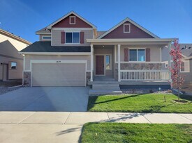 1620 103rd Avenue Ct in Greeley, CO - Building Photo