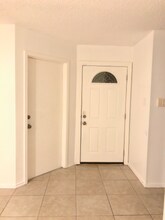 6822 Cypress Mist Dr in Converse, TX - Foto de edificio - Building Photo