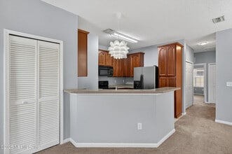7229 Deerfoot Cir in Jacksonville, FL - Building Photo - Building Photo