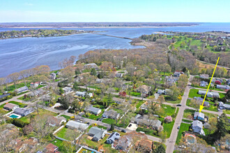 9 Fenwood Ave in Old Saybrook, CT - Building Photo - Building Photo