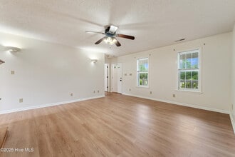 139 Hewitt Rd in Richlands, NC - Building Photo - Building Photo