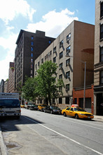 150 West 21st Street in New York, NY - Building Photo - Building Photo