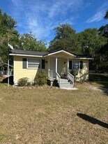 86114 Harry Green Rd in Yulee, FL - Building Photo