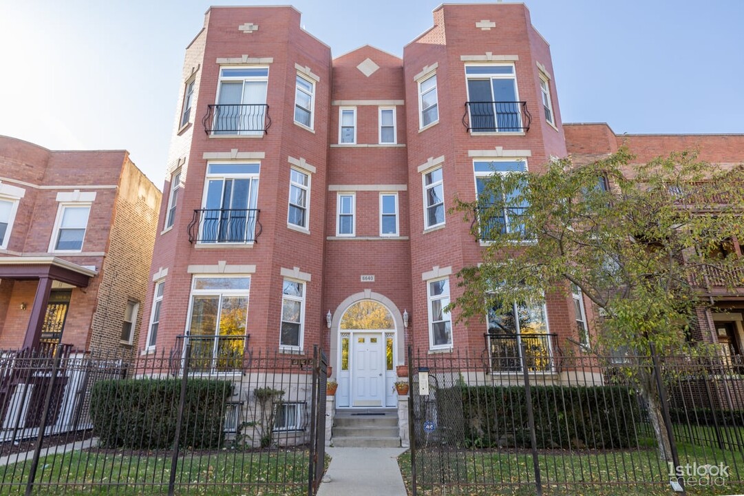 6640 S Kimbark Ave, Unit 3N in Chicago, IL - Foto de edificio