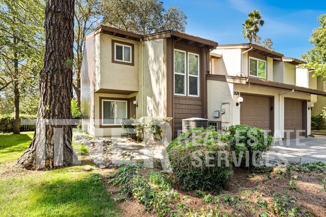property at 2674 Rio Bravo Cir