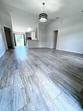 1006 Fairplay Ave NW in Palm Bay, FL - Foto de edificio - Building Photo