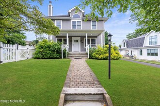 250 Alpern Ave in Long Branch, NJ - Building Photo - Building Photo