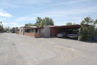 3554-3556 E Flower St in Tucson, AZ - Building Photo - Building Photo