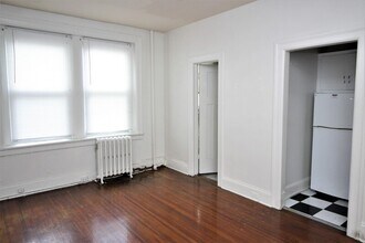 6 E Read St in Baltimore, MD - Building Photo - Building Photo