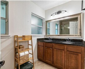 5433 Sanders Rd in Jacksonville, FL - Building Photo - Building Photo