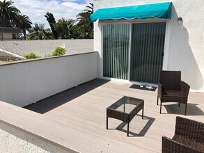 227 La Paloma, Unit D in San Clemente, CA - Building Photo - Building Photo